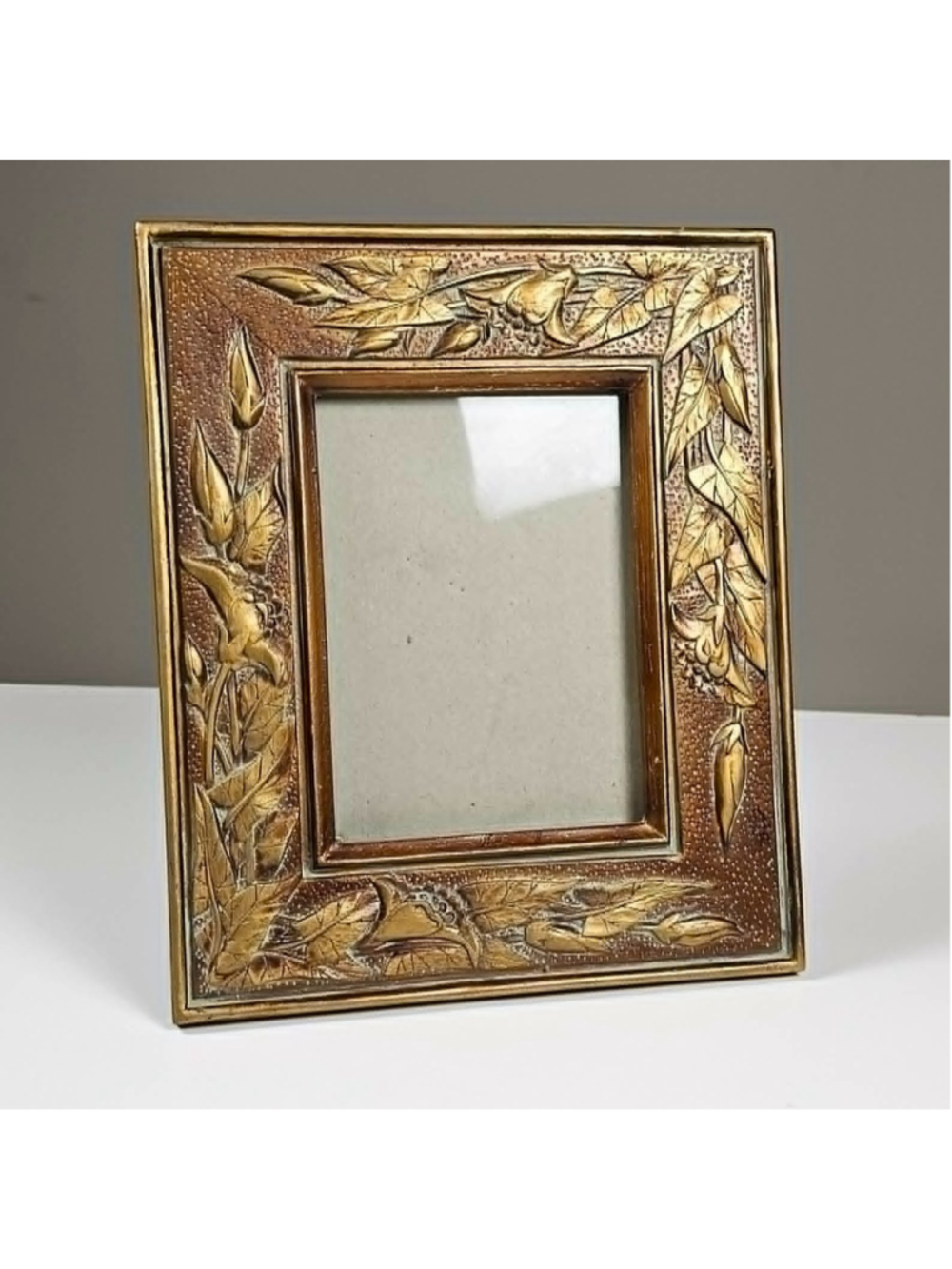 Vintage Art Nouveau Style Ornate Gold Cast Resin Tabletop Picture Frame 5x7